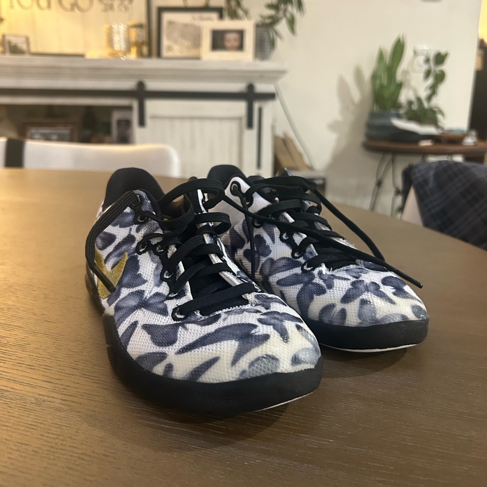 Nike Kids Kobe 8 Protro Mambacita- Black, White, and Gold - Picture 3 of 4